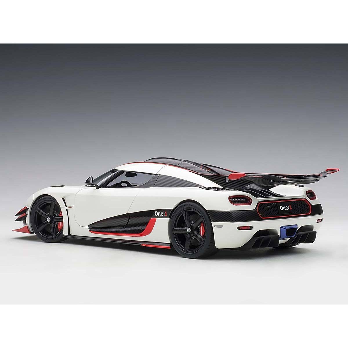 1/18 Model Car C678566