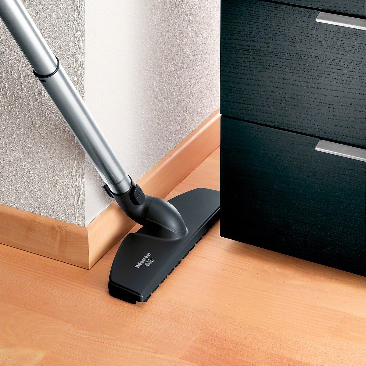 HEPA Canister Vacuum Cleaner with Powerhead Bundle S69433