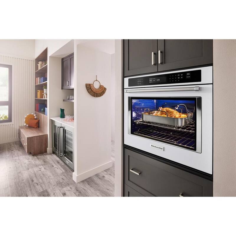 30 in. Electric Wall Oven with Convection Self-Cleaning in White D6280