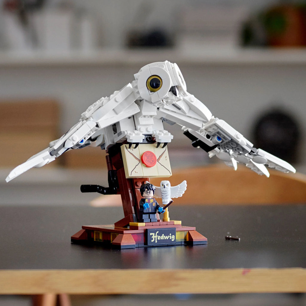 Harry Potter Hedwig the Owl Figure Collectible Toy Z4619