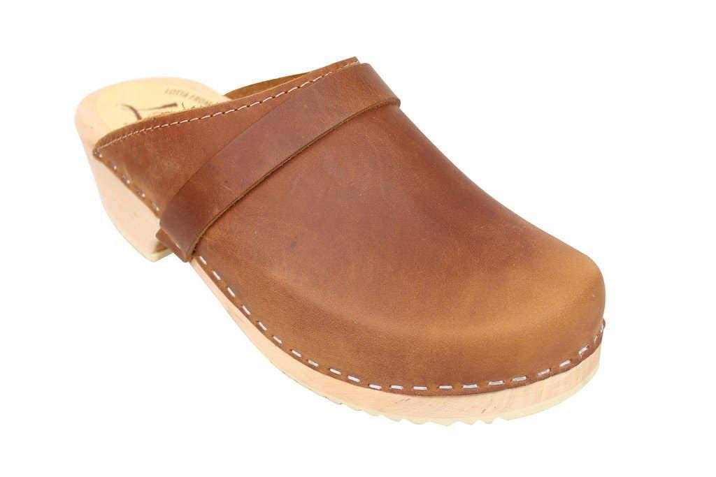 Brown Oiled Nubuck Leather Swedish Clogs Z412860