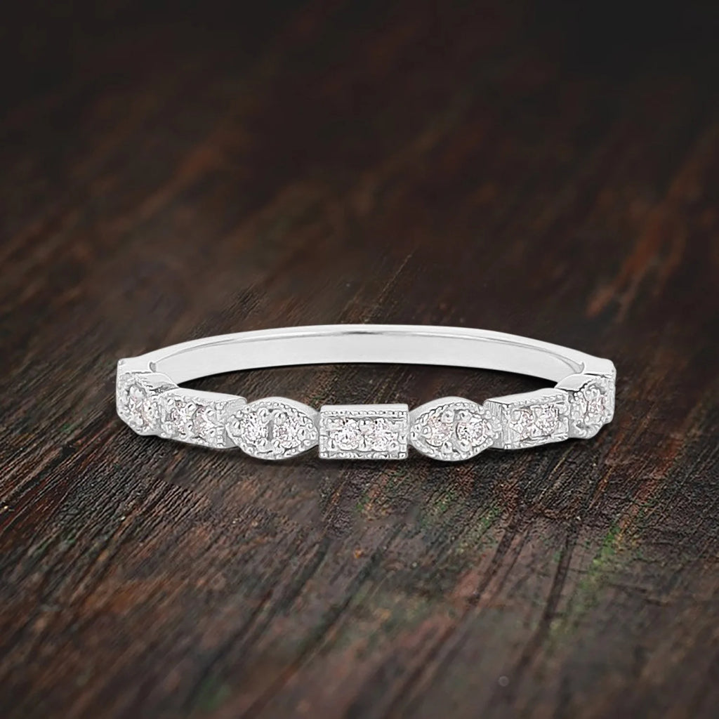 Victorian Style Wedding Band with Round Moissanite Diamond 10k Gold G492