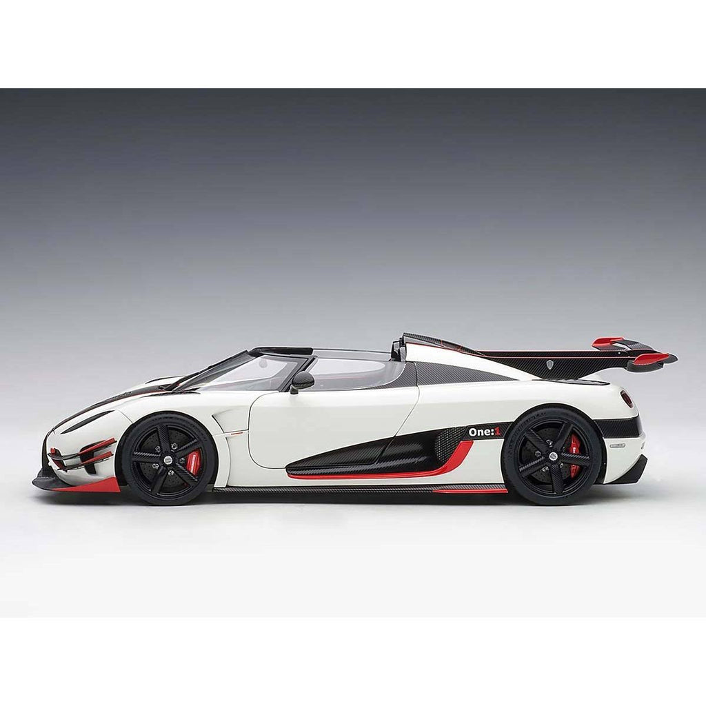 1/18 Model Car C678566