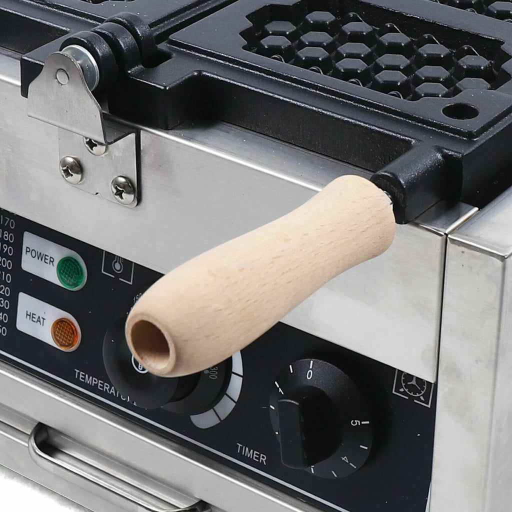 Nonstick Electric Waffle Maker 1500W P4071