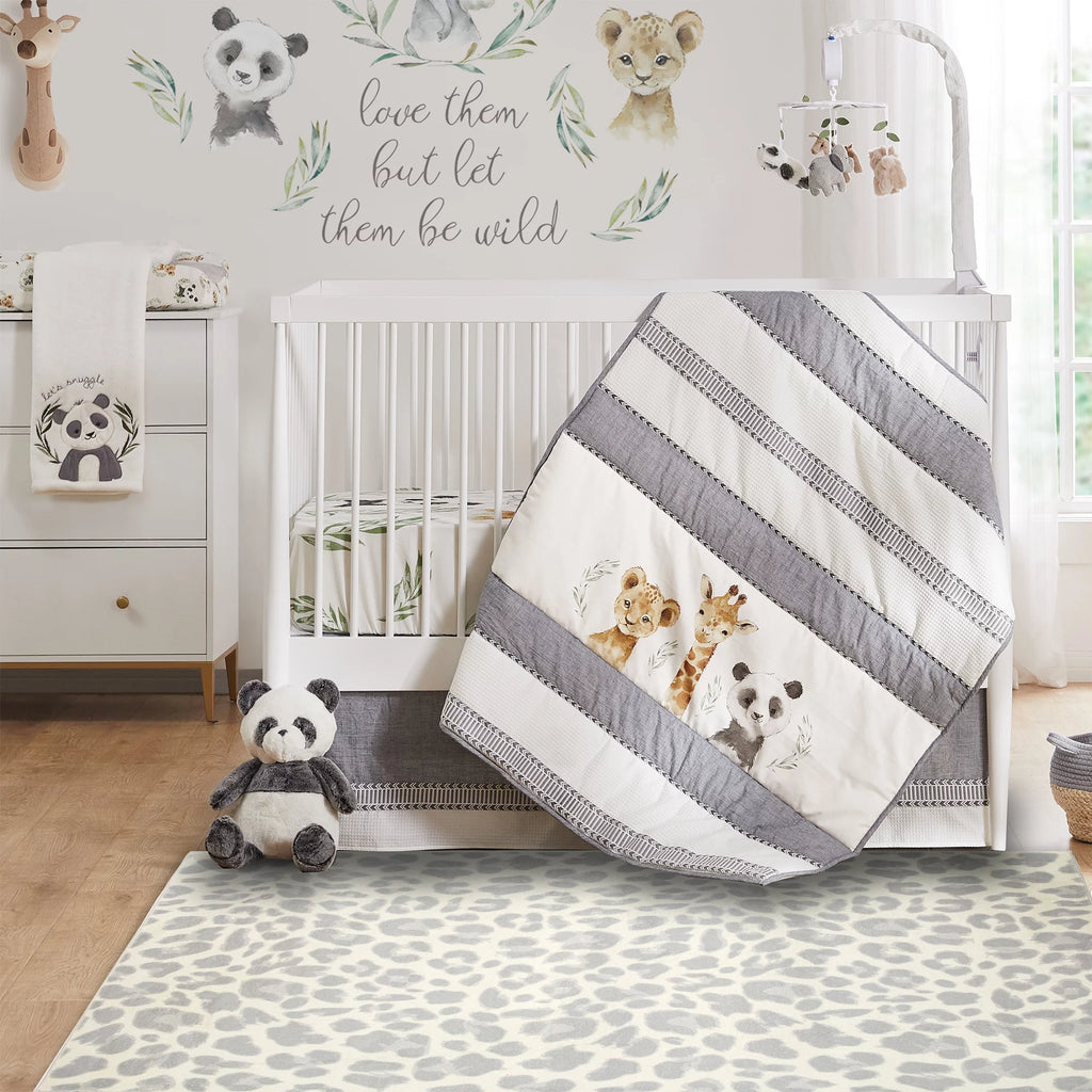 Grey and Cream Leopard 5 x 7 Rug J39936