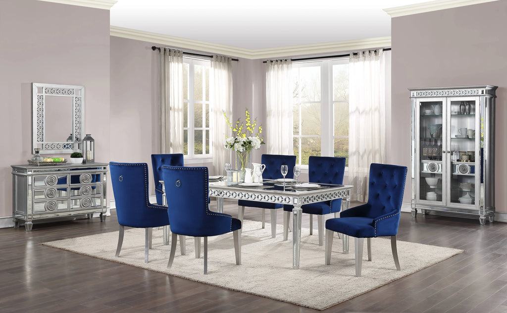 Dining Table X670