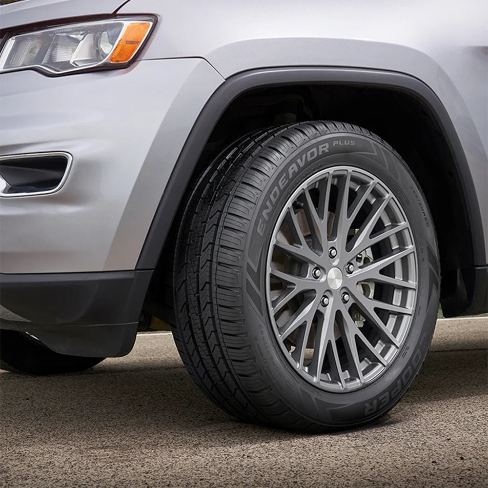 285/45R22 114H XL All Season Tires R270
